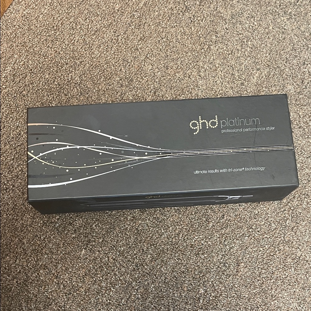 ghd Platinum Professional Styler - Black and Gold